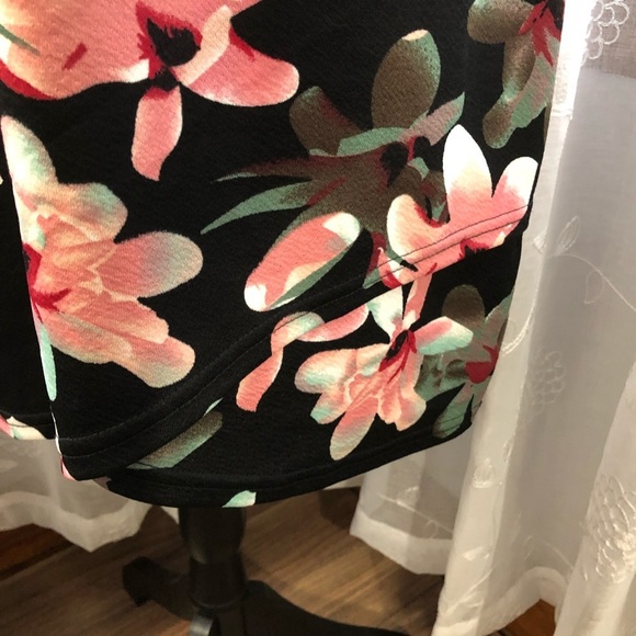 Papillon Floral  Dress Size Large Black/pink - Picture 6 of 8